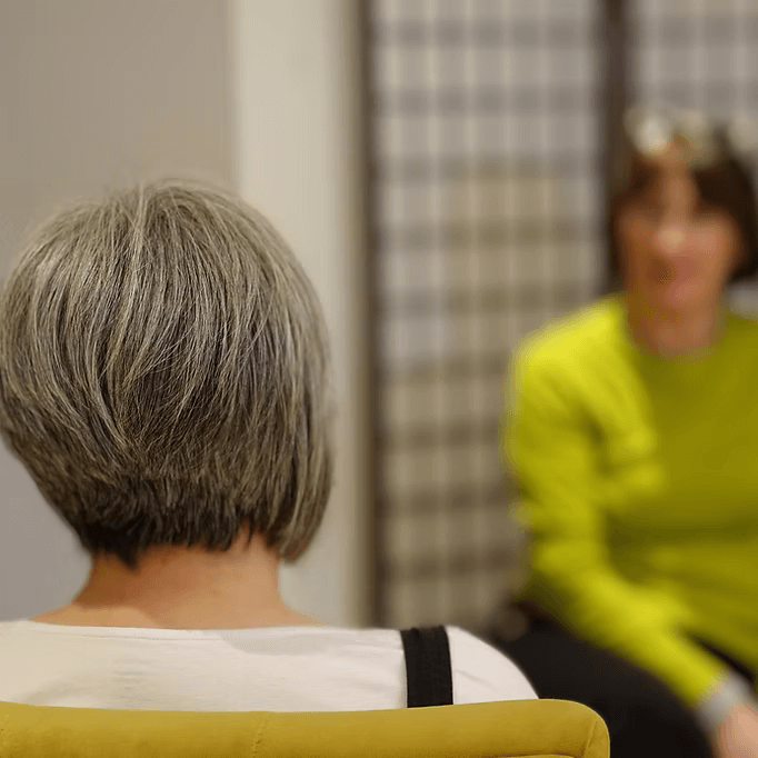 Edinburgh CBT in a therapy session